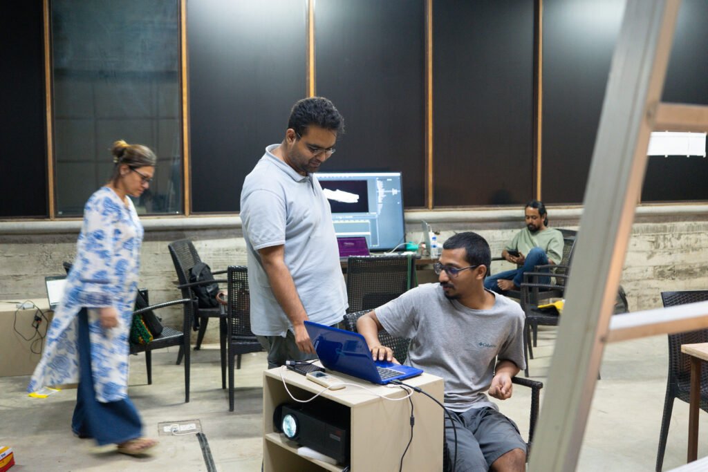 IT support during The Algo-Rhythmic Bodies exhibition installation